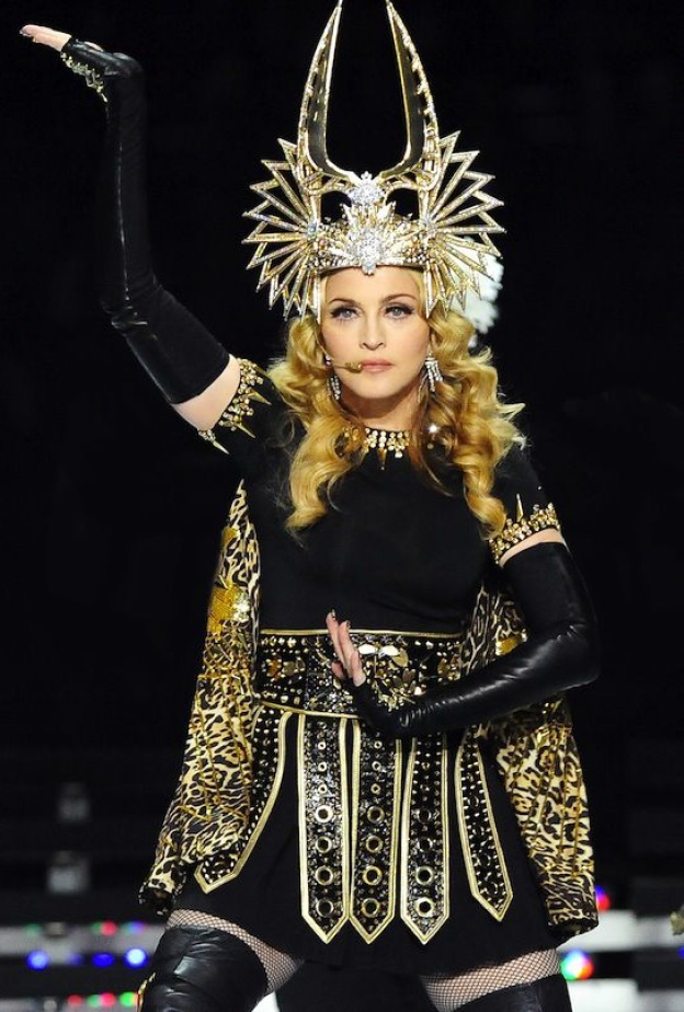 مادونا 2012، السوبربول- صورة رئيسية