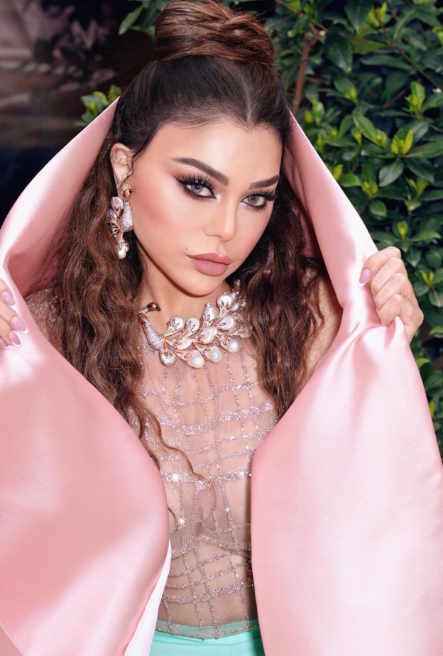 مجوهرات النجمة هيفاء وهبي