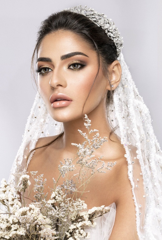 مكياج ترابي لخبير التجميل فادي قطايا