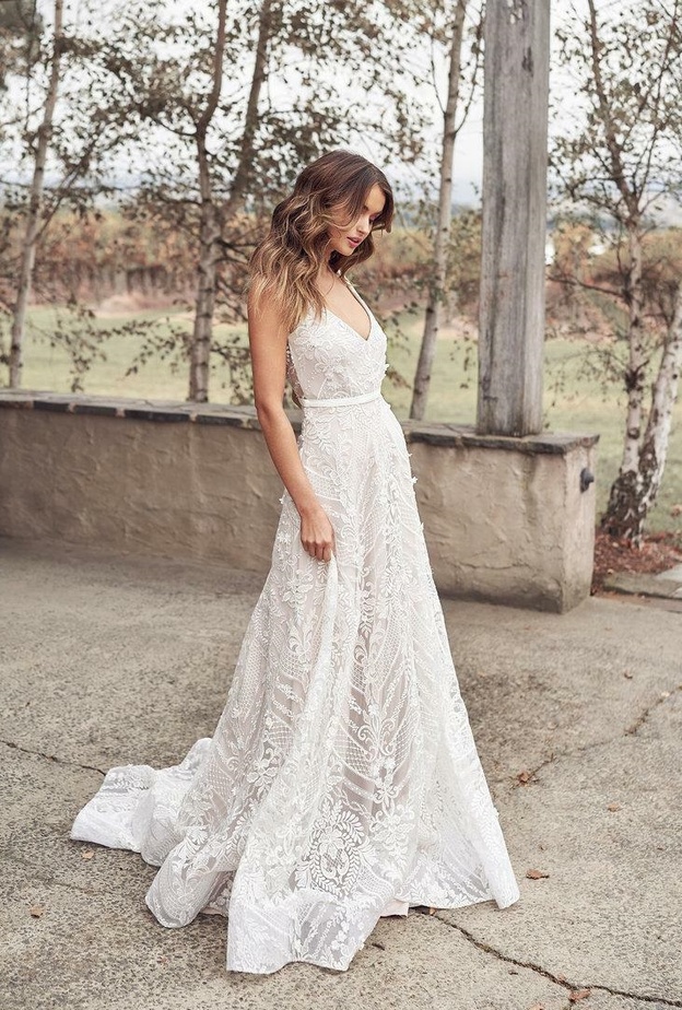 موديلات فساتين زفاف بوهيمية