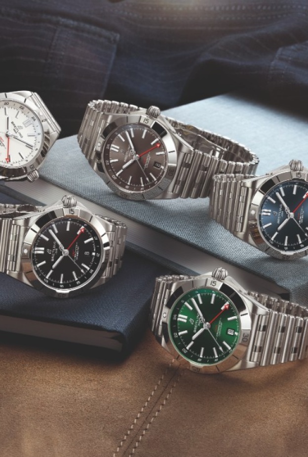 كشفت بريتلينغ للتو النقابَ عن أحدث عضوين في عائلة كرونومات