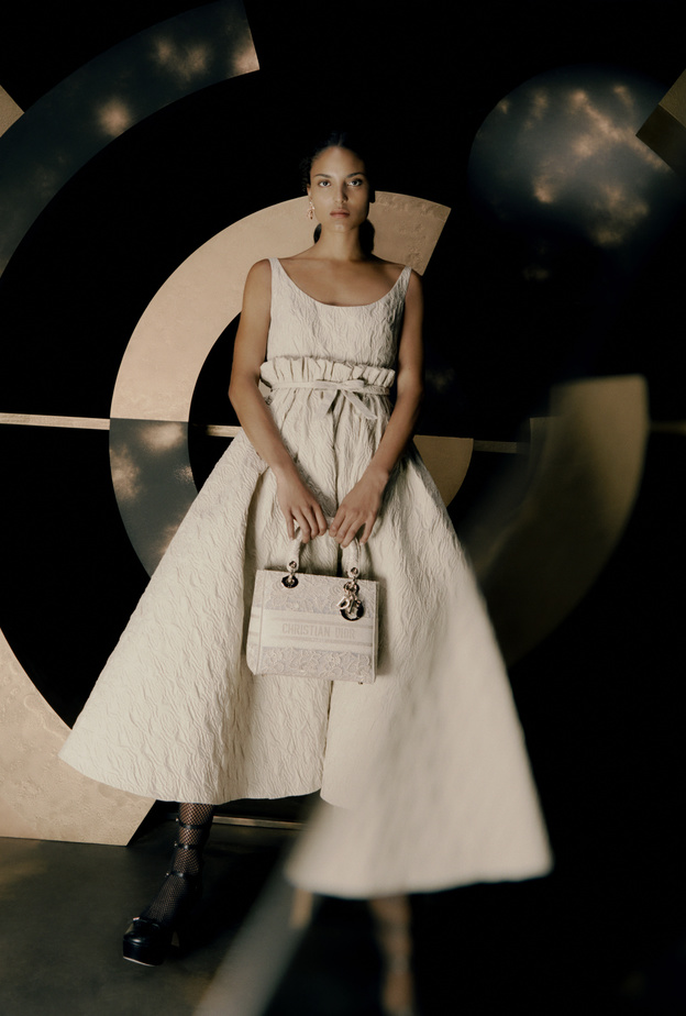 تصاميم أيقونية من مجموعة Dior Or