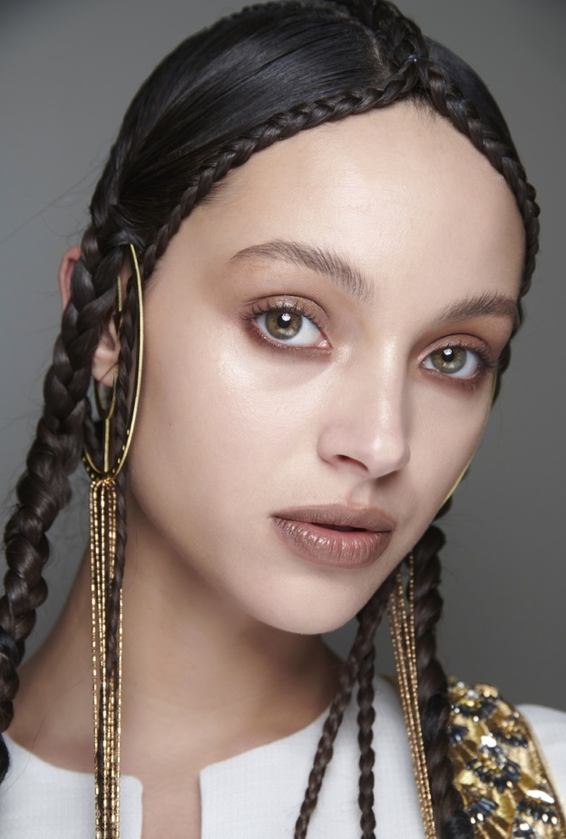 حيل لتوسيع العيون لجعل عينيك تبدو أكبر خلال رمضان