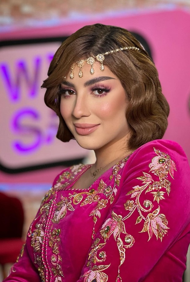 إطلالات جمالية لافتة بأسلوب سهيلة بن لشهب من وحي التراث الجزائري 