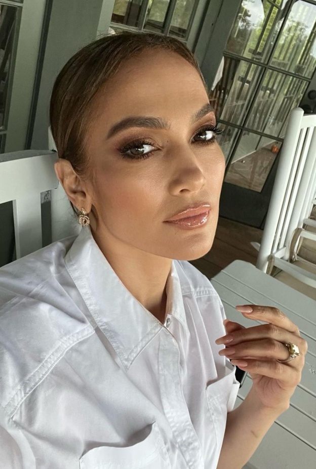 بـ 7.5 مليون دولار.. من هي صاحبة خاتم الزواج الأغلى من المشاهير؟