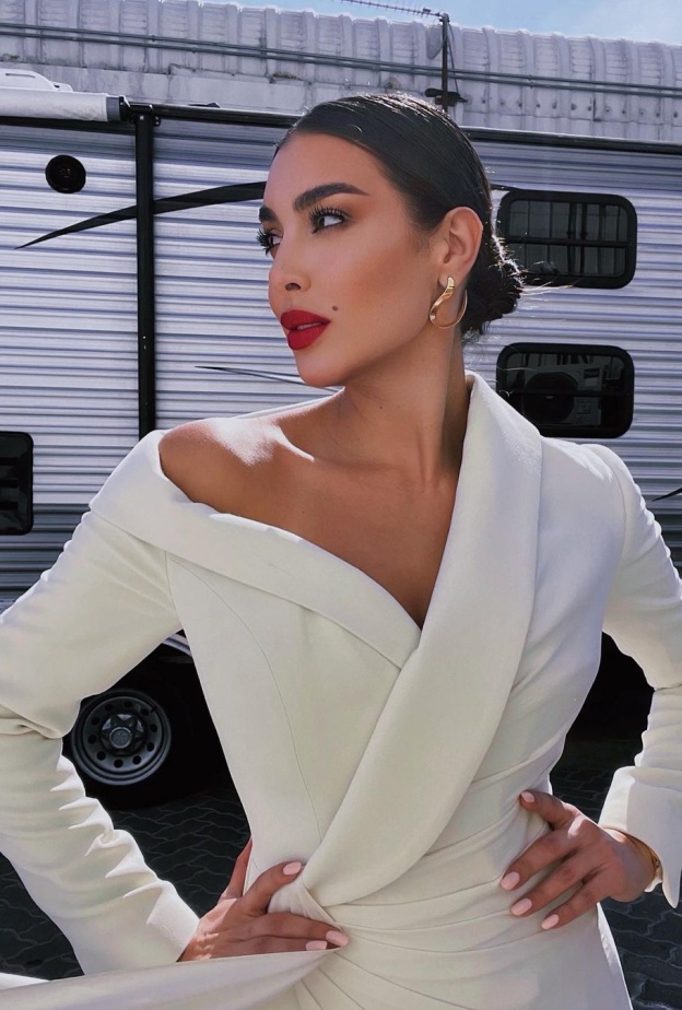 تسريحات شعر طويل لعيد الفطر من وحي ياسمين صبري