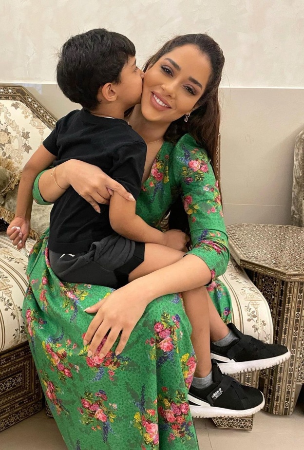 بلقيس وابنها تركي