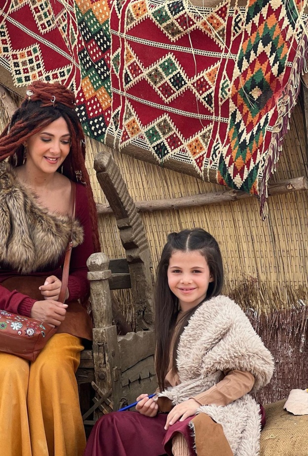 دنيا سمير غانم مع ابنتها