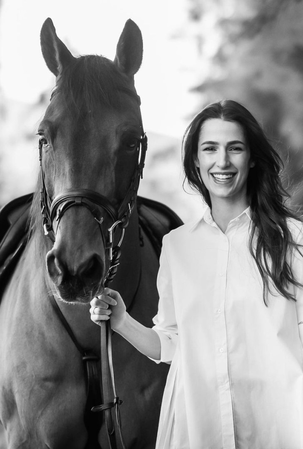 كيف هنأ الأمير الحسين ولي عهد الأردن خطيبته الأميرة رجوة بعيد ميلادها؟