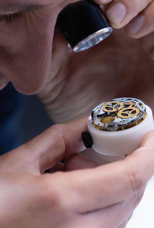 Audemars Piguet تطلق ساعة Code 11.59 ultra Complication universelle الجديدة بتصاميمها الـ4 المختلفة