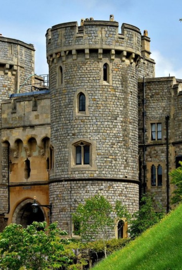 أشهر القصور الملكية البريطانية