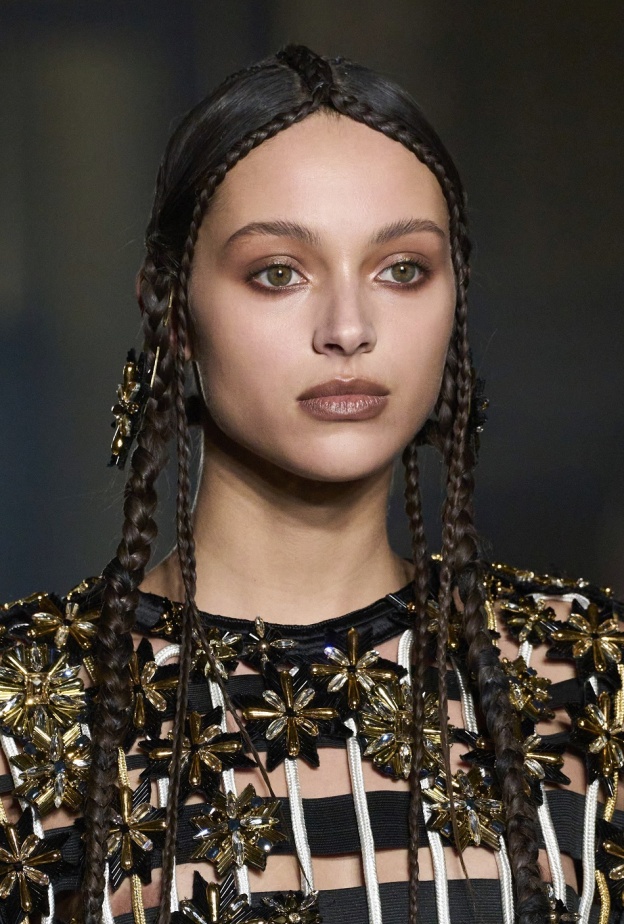  أفكار هدايا عيد الفطر مستحضرات تجميل تليق بمحبات التراث العربي