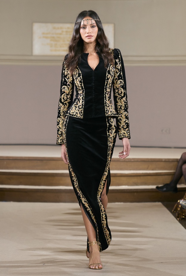 التطريز الذهبي صيحة تسيطر على تصاميمك الرمضانية الفاخرة