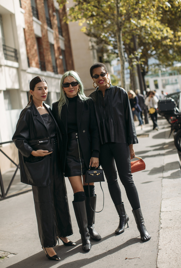 إطلالات باللّون الأسود بأسلوب Street style