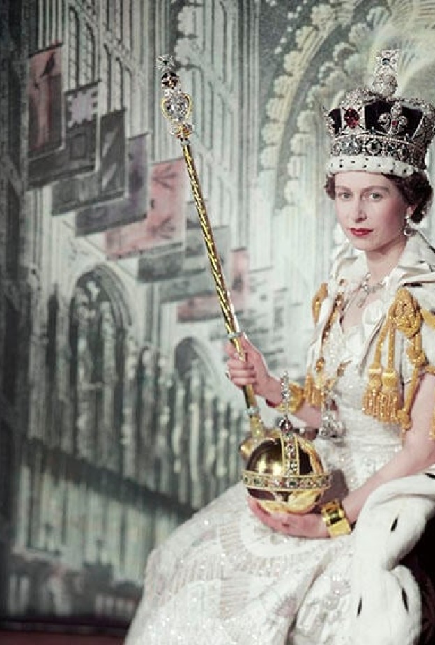 تعرف على مقتنيات حفل التتويج التاريخي للملك تشارلز