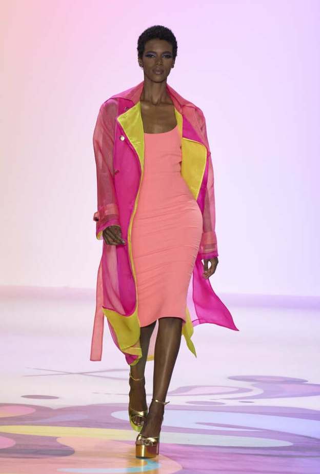 إطلالة من Sergjo Hudson