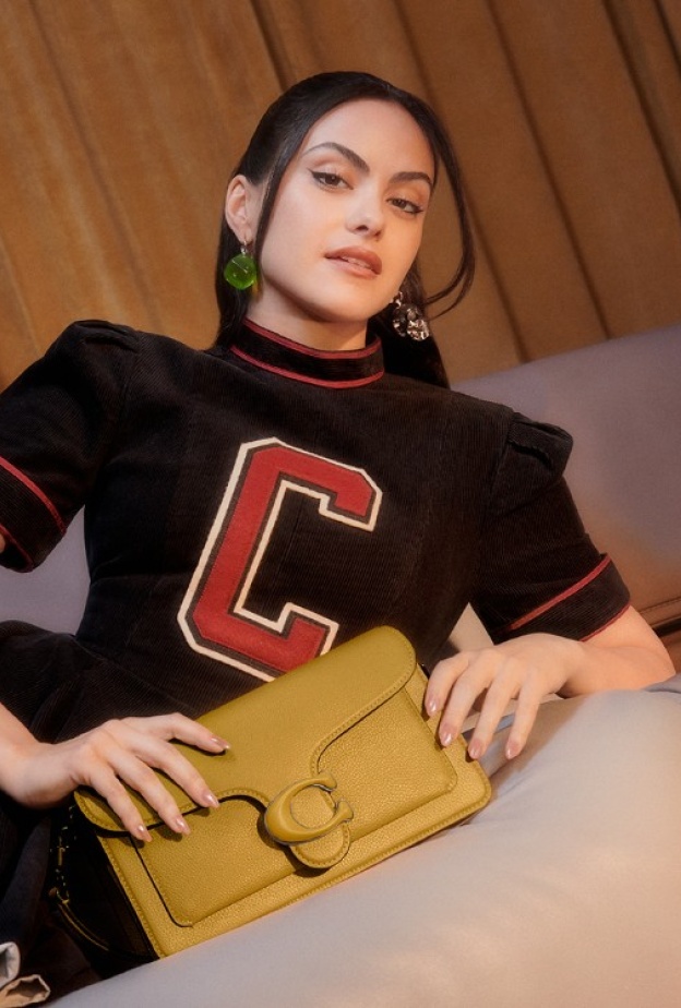 حملة كوتش "إن ماي تابي" تحتفي بقصص الشجاعة والتعبير عن الذات والتمييز