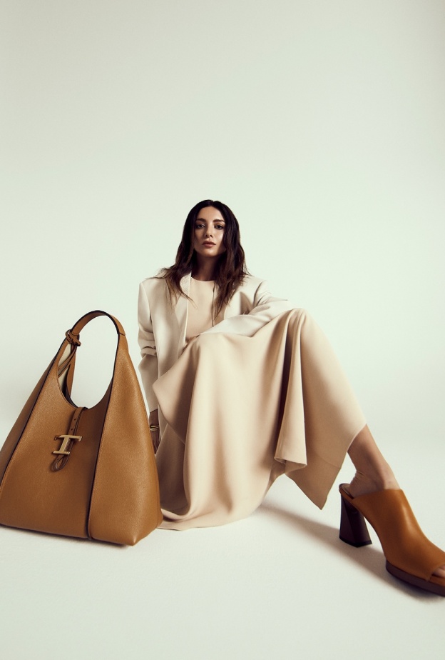 جـلسة تصويريّة خـاصة بـ"هي" وTOD’S لأجمل التصاميم من مجموعة ربيع وصيف 2023
