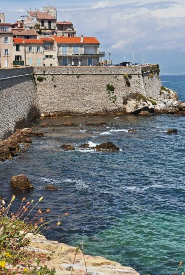 اكتشف متعة السياحة في كان بواسطة pxfuel