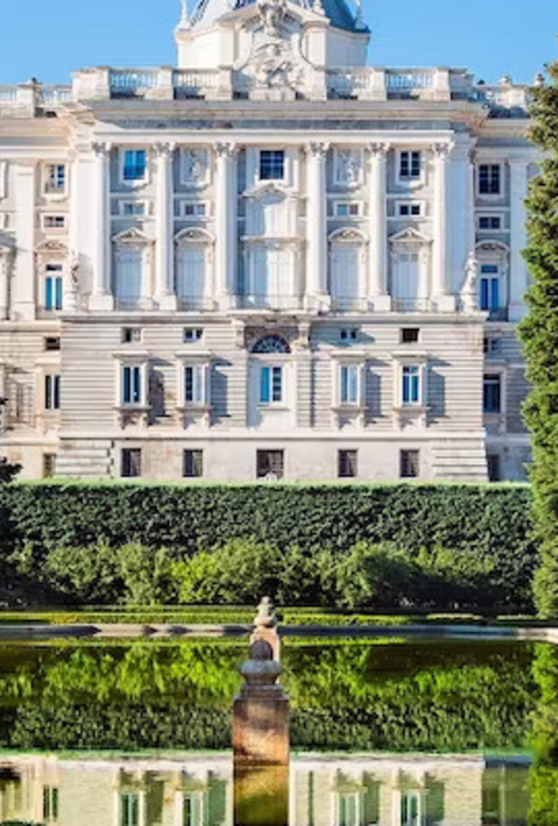 القصر الملكي بمدريد Royal Palace of Madrid، مدريد، إسبانيا