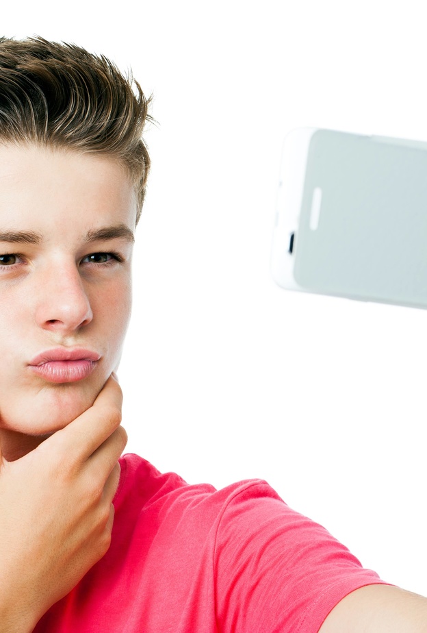 حاربي هوس الشهرة عند ابنك المراهق بتشحيعه على الشهرة المقبولة