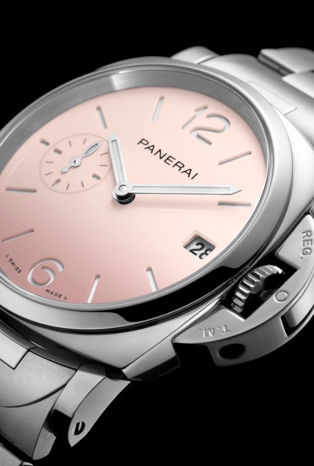 ساعة Panerai Luminor Due  بميناء وردي