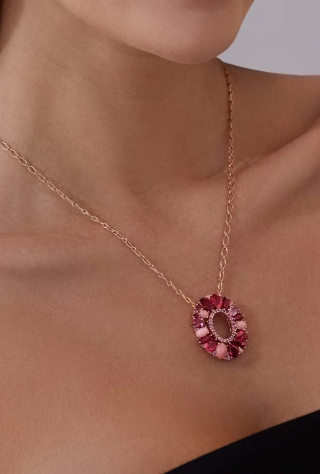 عقد مرصع بالروبليت والأوبال الوردي والياقوت الوردي من مجموعة Blaze لغرارد Garrard