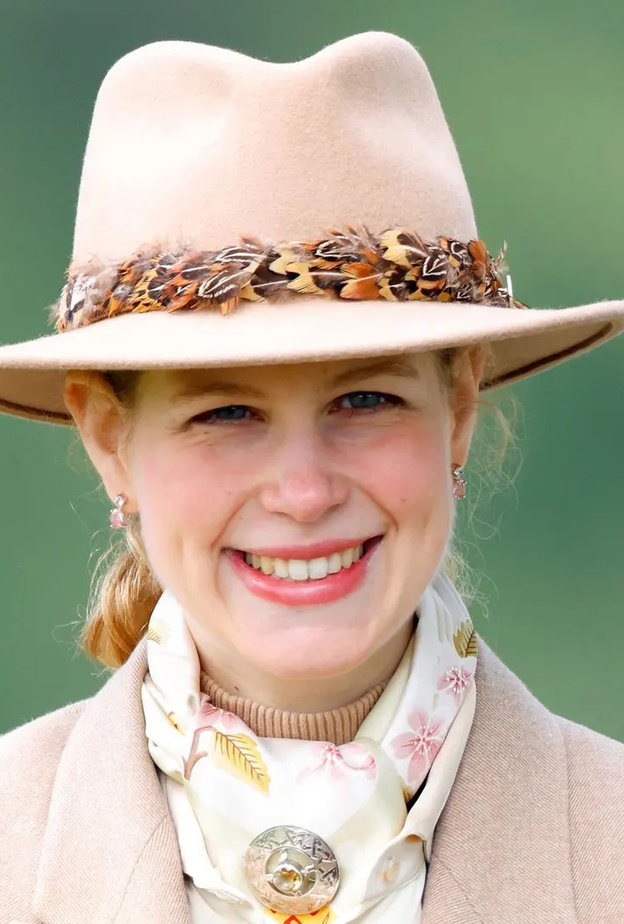 ليدي لويز وندسور تعود للمشاركة في سباقات عربات الخيول