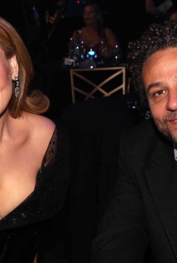 مدير أعمال أديل يشتري قصرًا قيمته 9.3 مليون جنيه إسترليني في بيفرلي هيلز