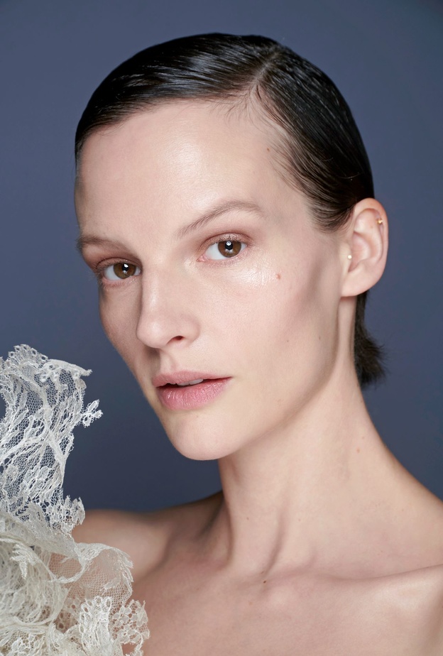  أجدد إصدارات العطور المناسبة لمحبات نفحات الياسمين نرشحها لك