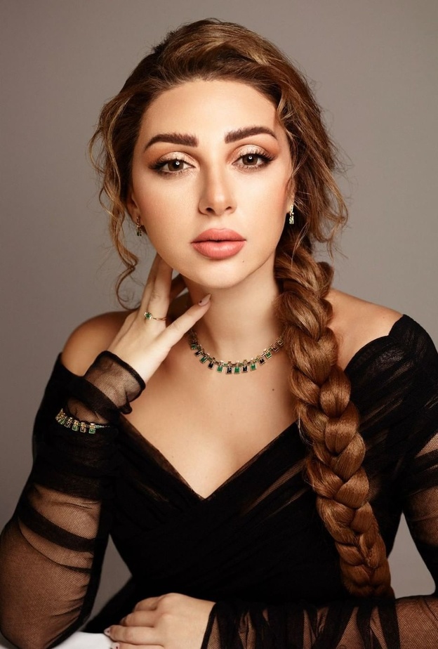 من هن نجمات شهر مايو اللاتي تألقن بأجمل تصاميم مجوهرات ؟