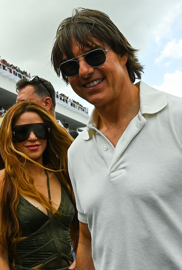 توم كروز وشاكيرا