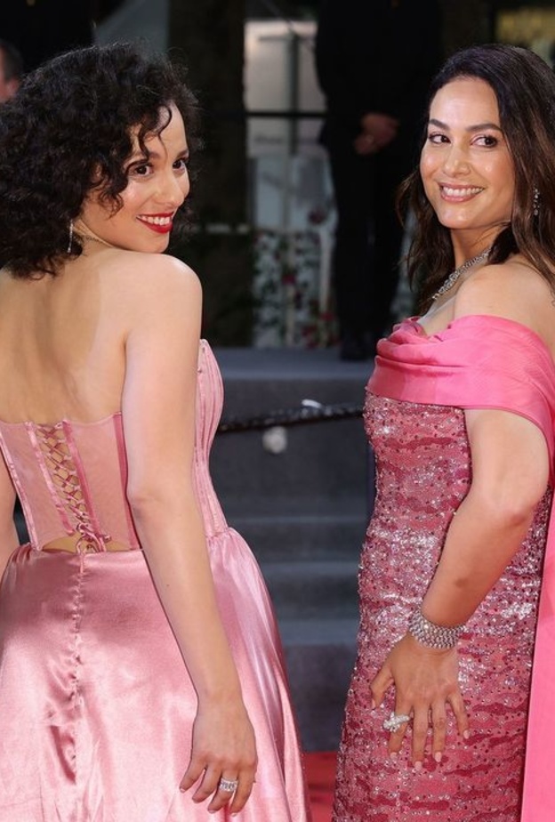 ابطال فيلم "FOUR DAUGHTERS" 