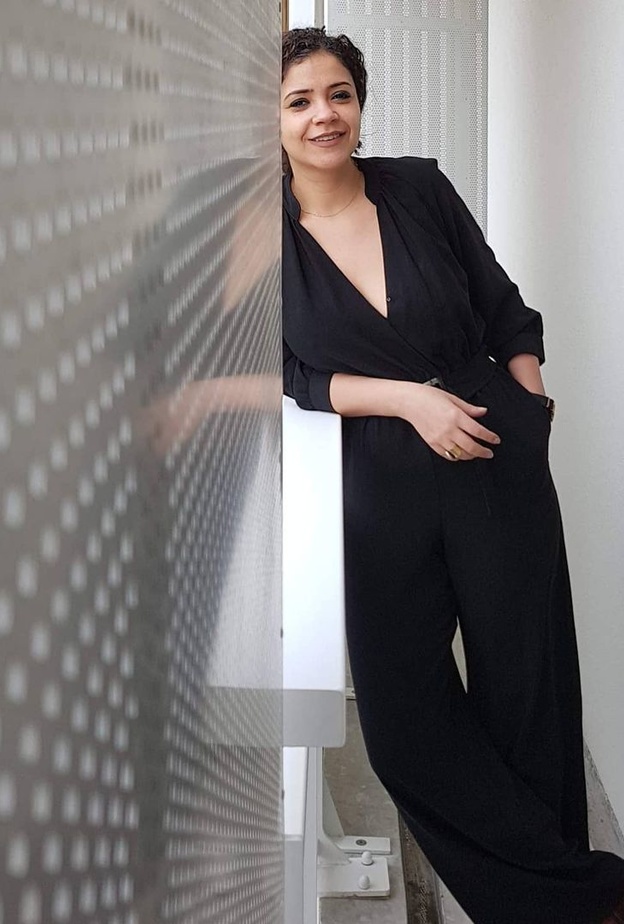 المطربة المصرية فيروز كراوية 