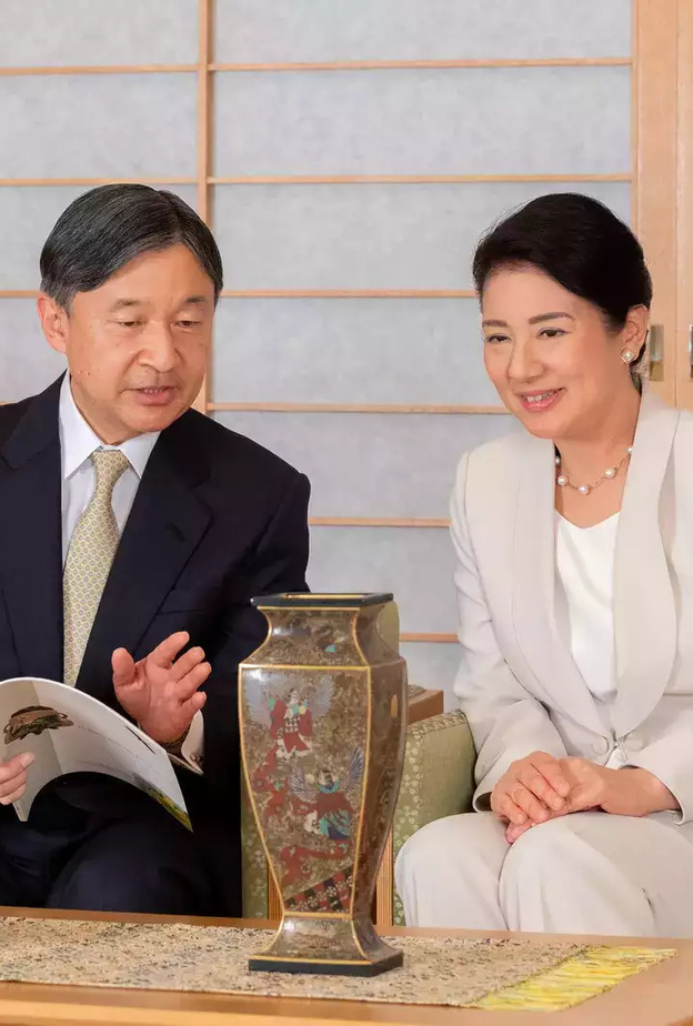 معرض جديد يكشف تفاصيل الحياة اليومية لإمبراطور اليابان