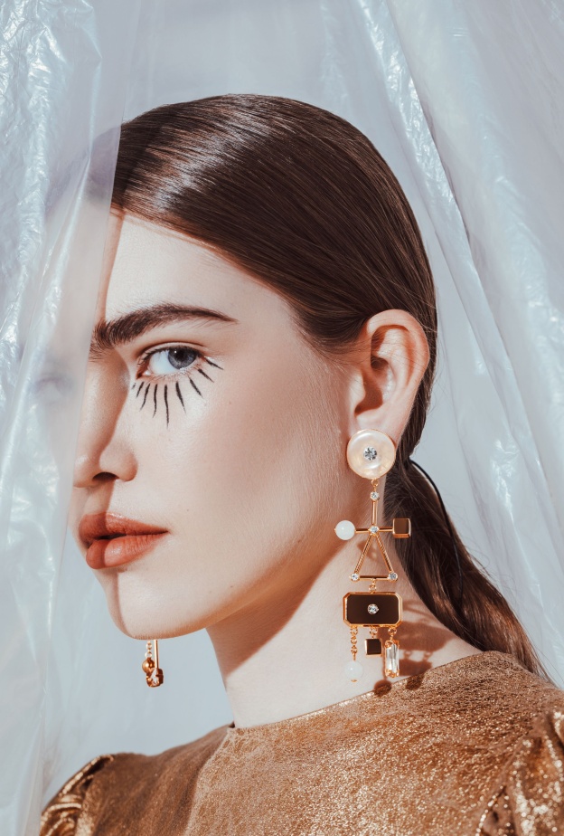 APOA تصاميم عصرية من علامة 