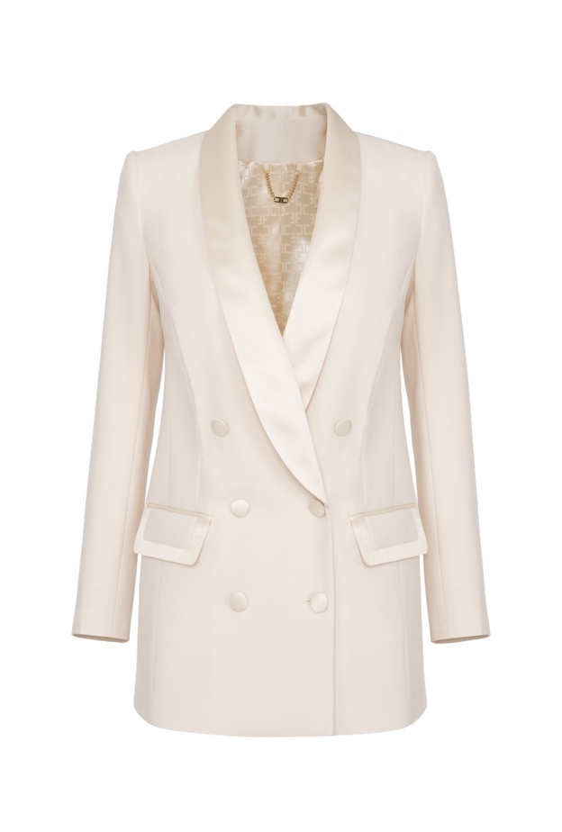 إليزابيتا فرانكي عرض أزياء موسم خريف وشتاء 2023-2024