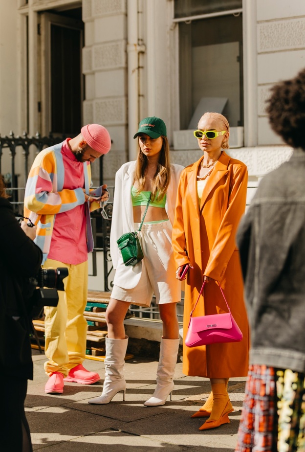 6 محطات أساسية أثّرت فيها الموسيقى على صيحات الموضة