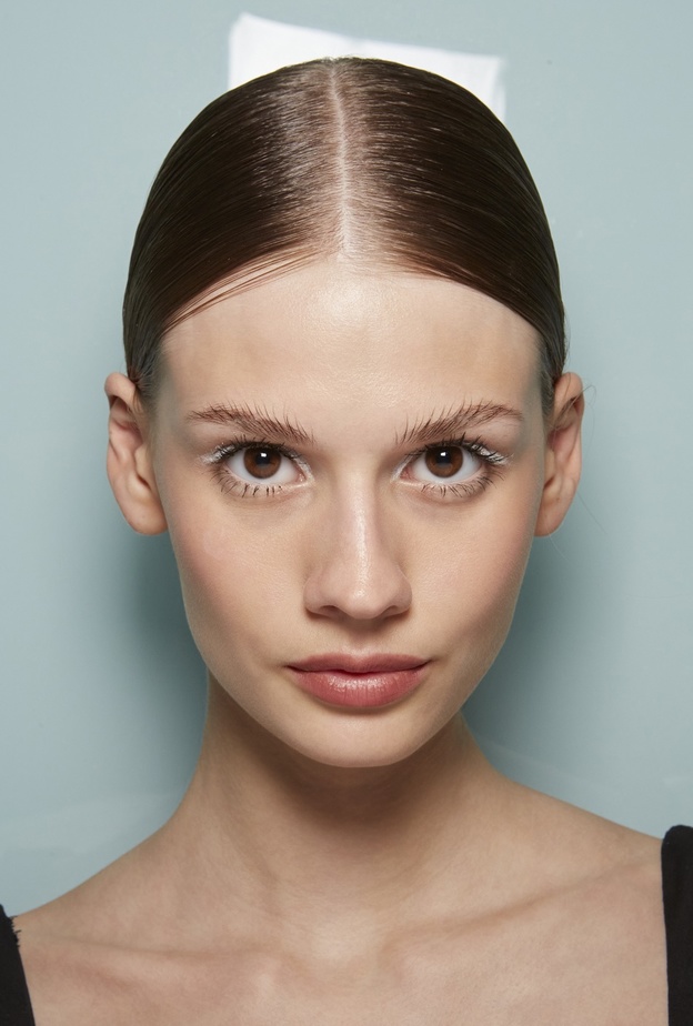 أجدد مستحضرات العناية بمنطقة العينين