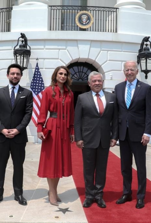 ضيوف الشرف في زفاف ولي العهد الحسين ورجوة ال السيف.. شخصيات مهمة ومشاهير