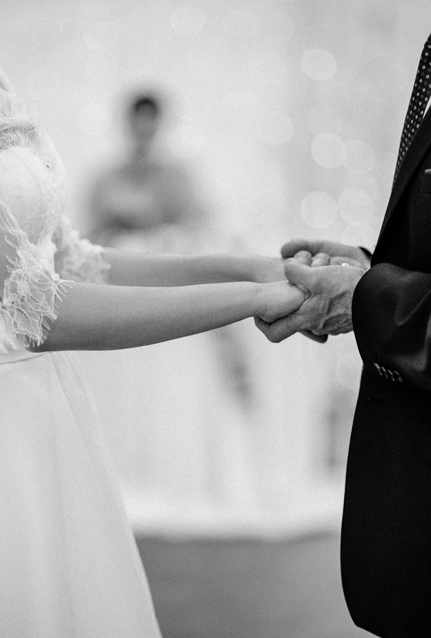 أخبري والدك بهذه المهمات قبل يوم الزفاف