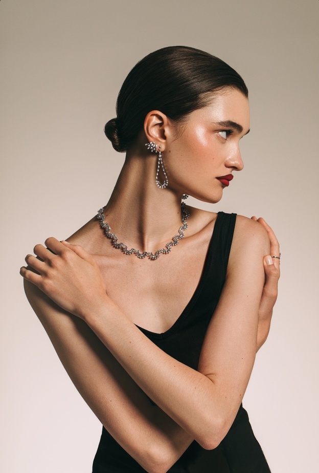 أمواج للمجوهرات الفاخرة