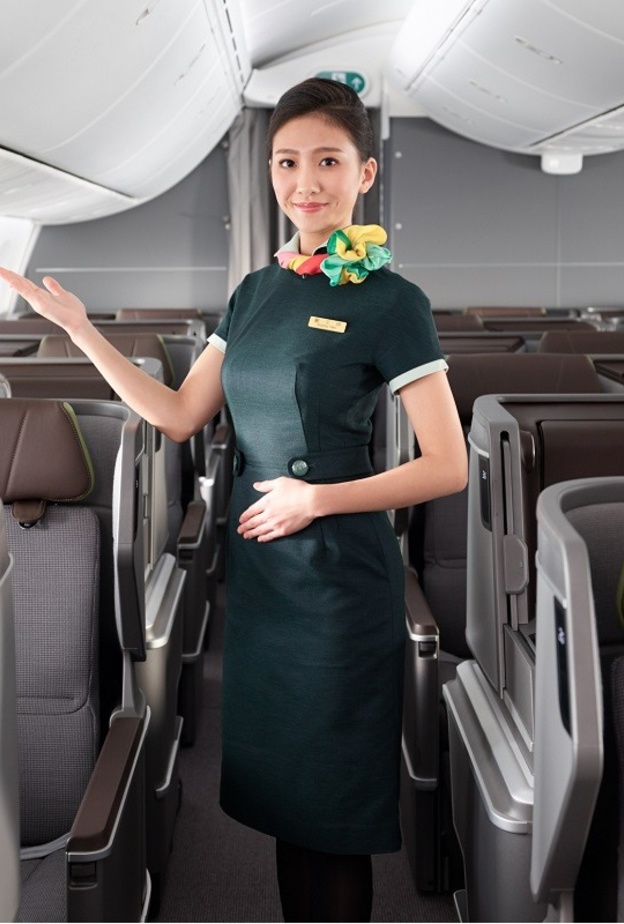 احتلت شركة إيفا إير EVA التايوانية المركز الثامن، وجاءت في المركز التاسع شركة طيران كاثي باسيفيك