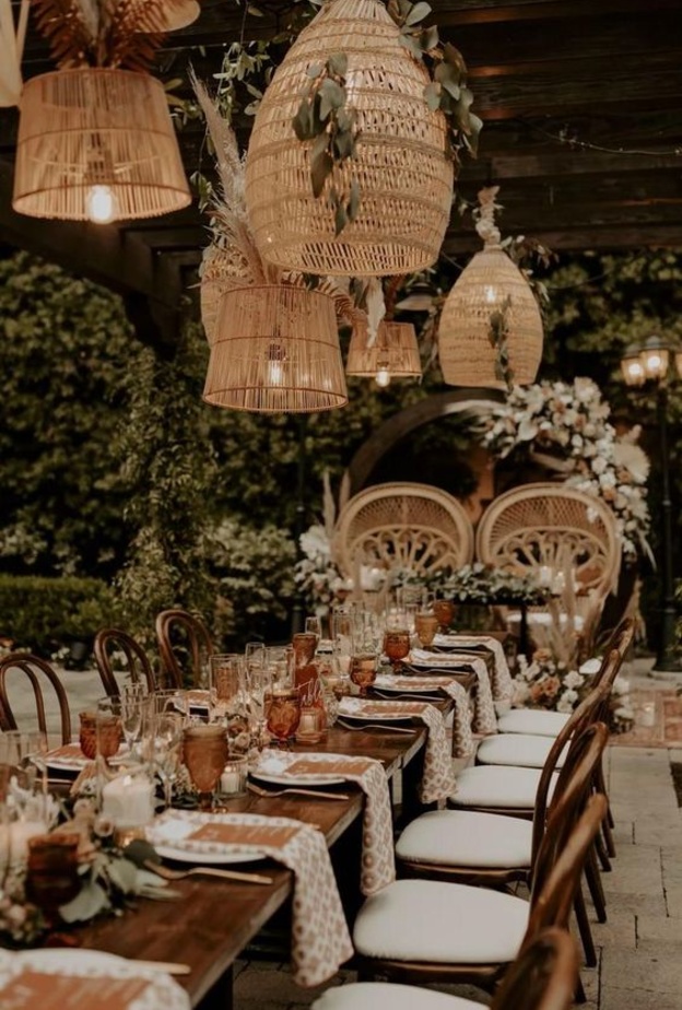 الأفكار الغريبة والمتجددة تميّز الديكور البوهيمي في زفافك