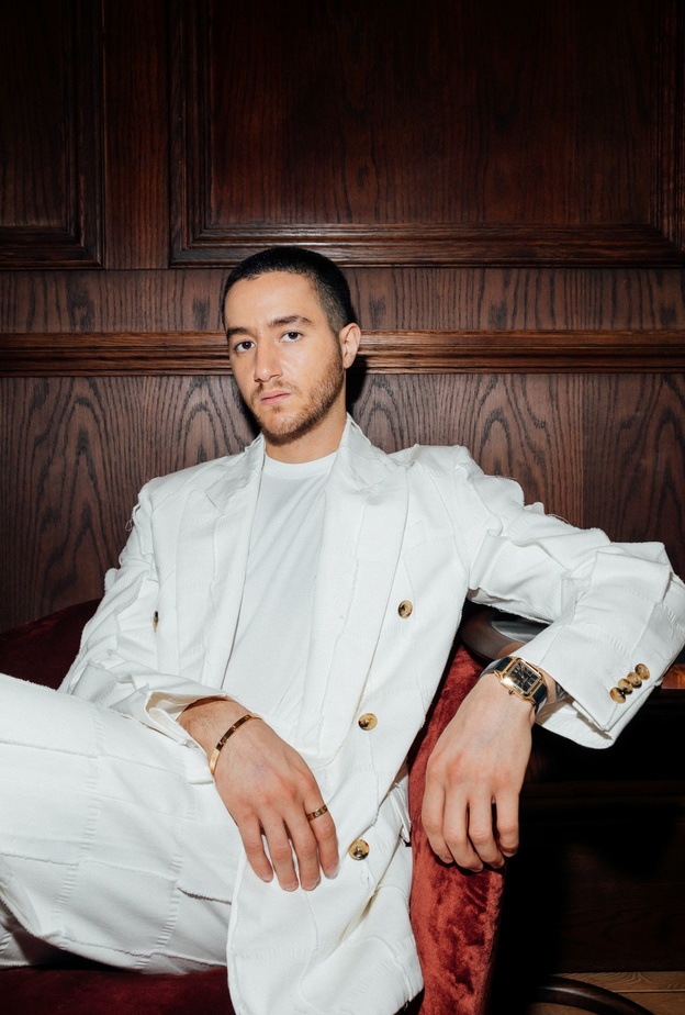 نجوم عالميين وعرب يتألقون بمجوهرات من Cartier على السجادة الحمراء