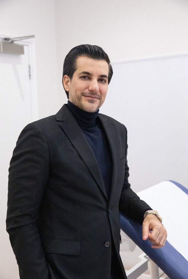 الجراح د. دنيس كانليادا يكشف لـ "هي"  تفاصيل وأسرار الجراحة التجميلية للأنف Rhinoplasty وانعكاسها على الثقة بالنفس