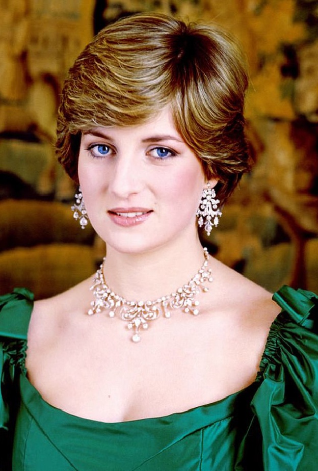 بعيون مٌحبة وأخرى ناقدة.. أعمال فنية خلدت ذكرى "أميرة القلوب" ديانا