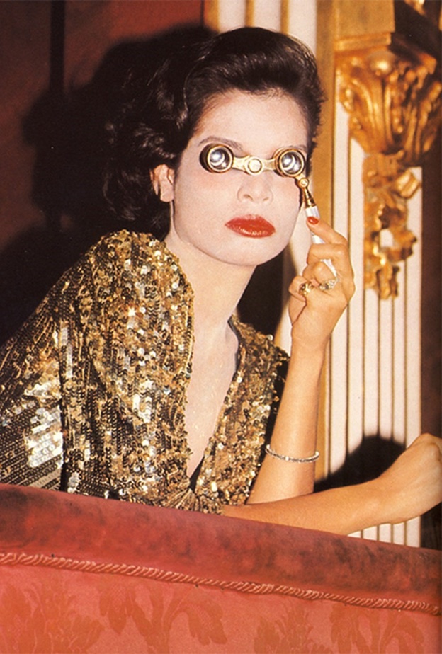 فساتين الترتر في العام 1974