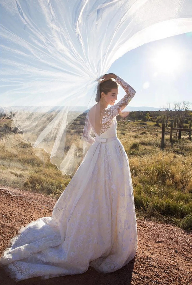 فستان زفاف أليسون ويليامز Allison Williams