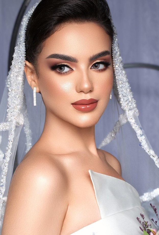 مكياج عرايس من الميك أب أرتست منال أحمد